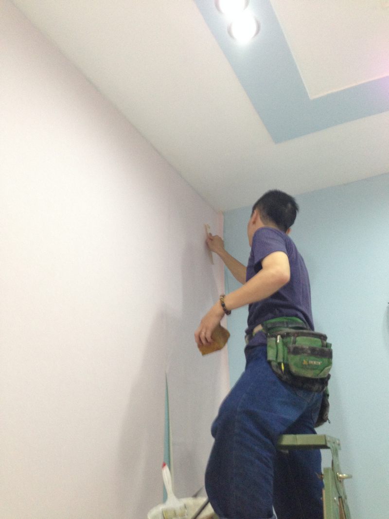 thi-cong-giay-dan-tuong-11-dai-co-viet (6)